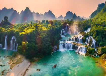 Book your flights, hotels and holiday packages to Vietnam