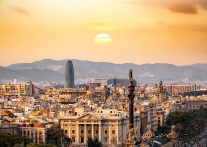 Book your flights, hotels and holiday packages to Barcelona