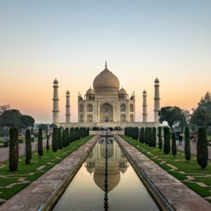 Book your flights, hotels and holiday packages to India